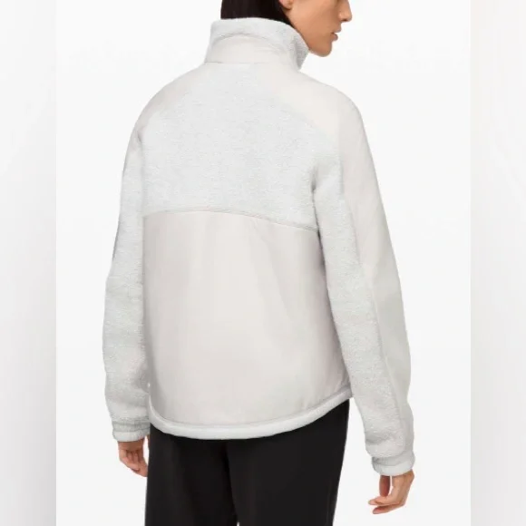 ⭐️Host Pick⭐️ BNWOT Lululemon Go Cozy Jacket - Picture 9 of 11